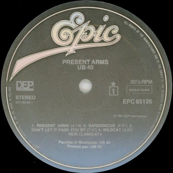 UB40 – Present Arms (lp+7") - Afbeelding 3